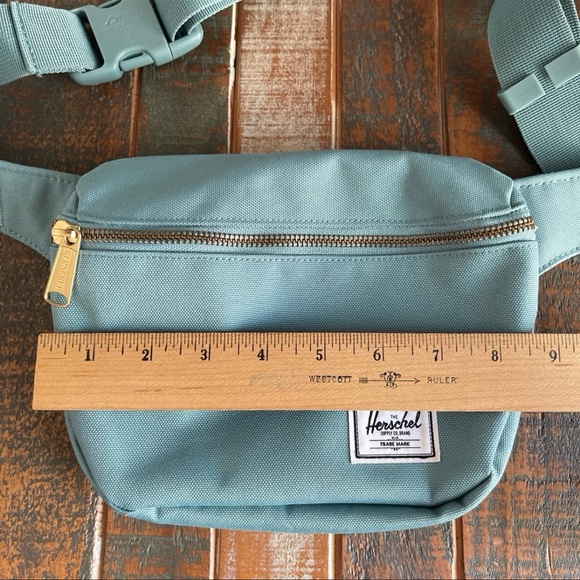 Herschel Hip Pack - Picture 7 of 8